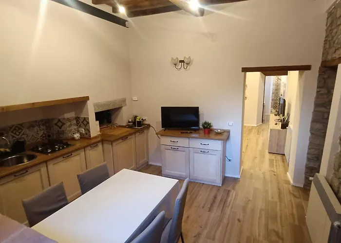Kiki Casina Piazza Lori * San Marcello Pistoiese